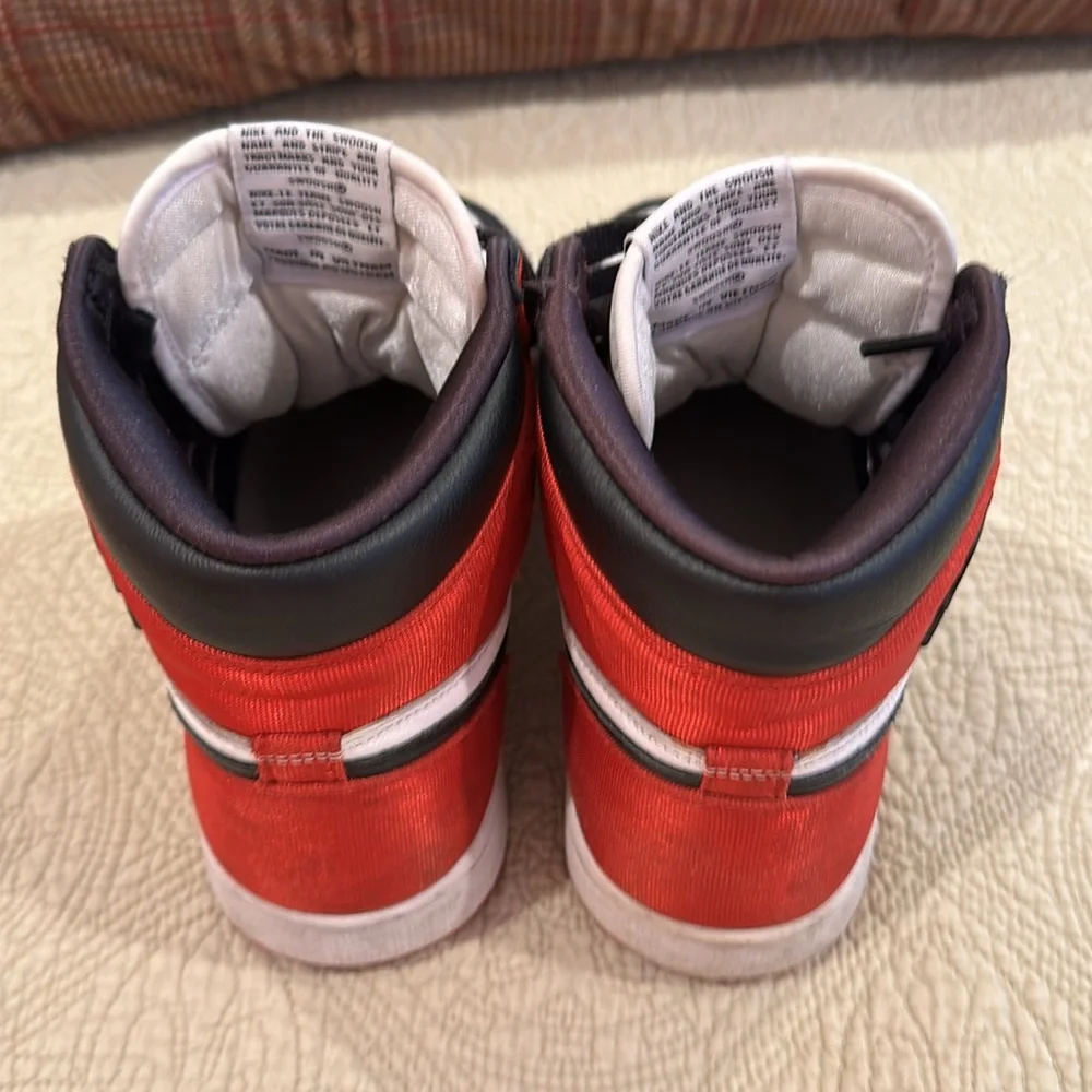 Nike Air Jordan woman’s size 8.5 - Picture 4 of 6